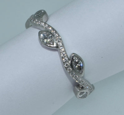 De Beers Diamond Ring