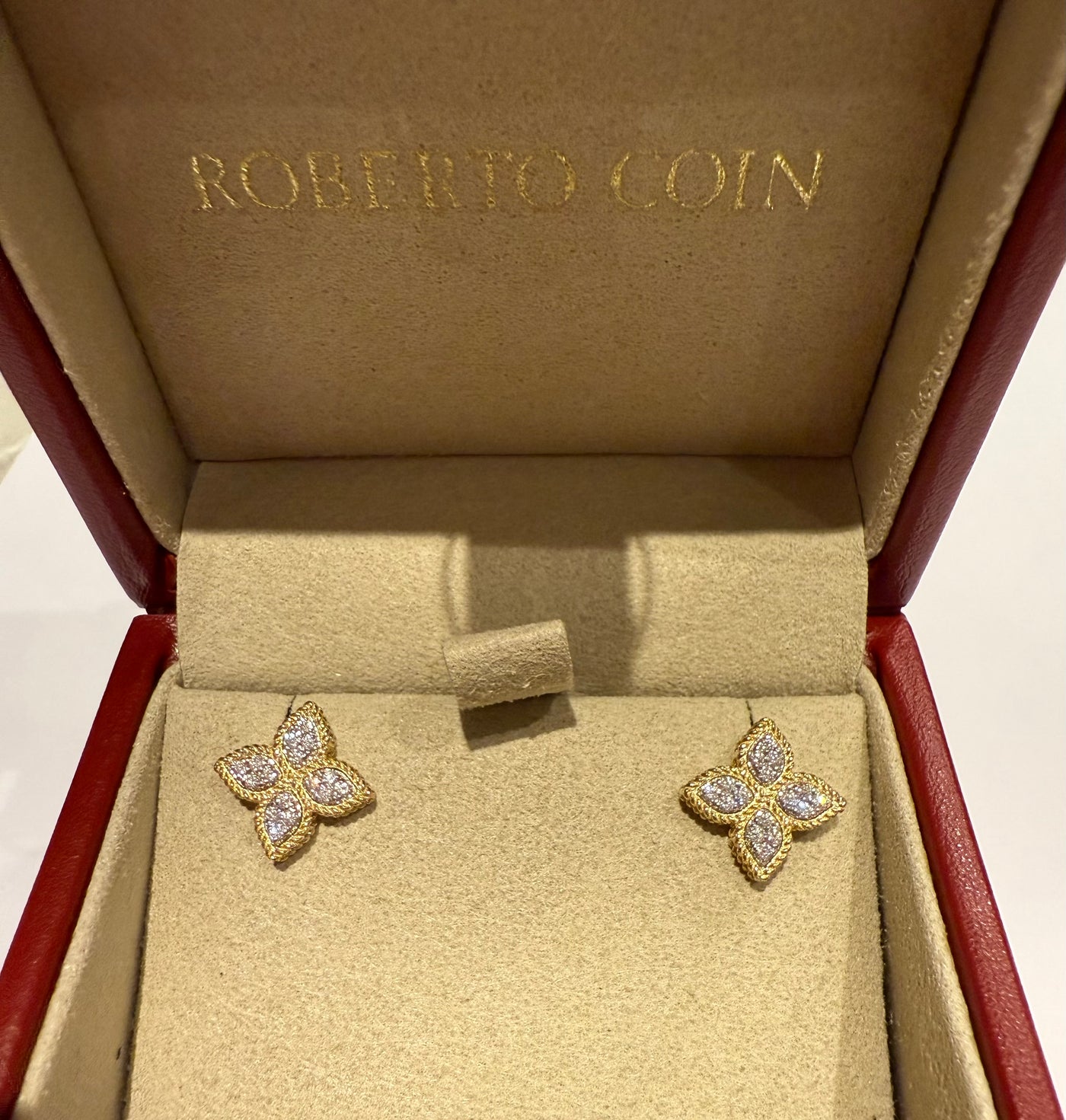 Roberto Coin Princess Flower Earrings 18k